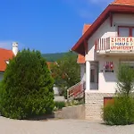 Pensjonat Huszar Vendeghaz