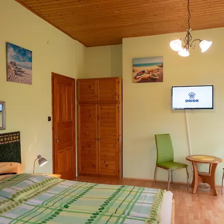 Huszar Vendeghaz * Balatonfüred