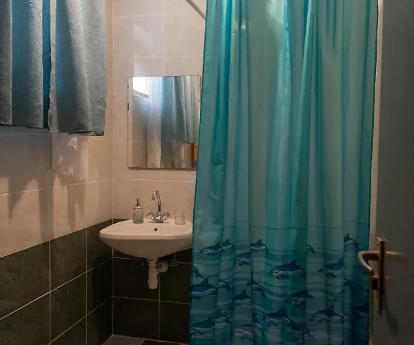 Huszar Vendeghaz Pensiune *