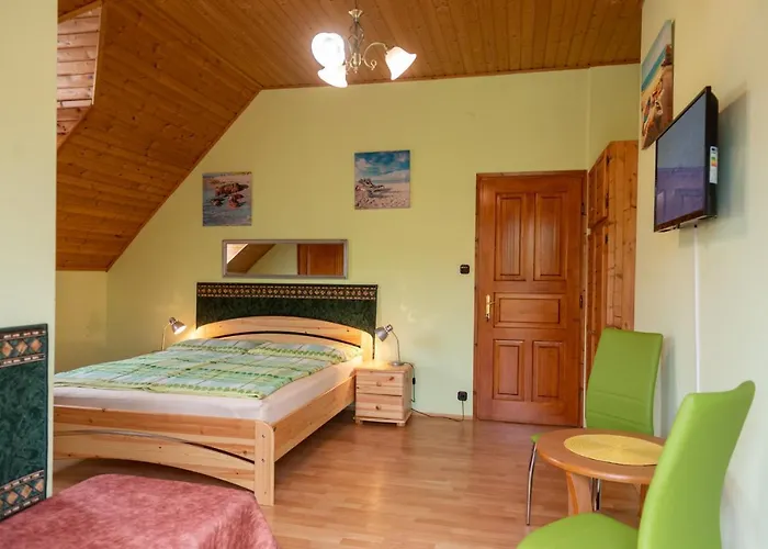 Huszar Vendeghaz Guest house *