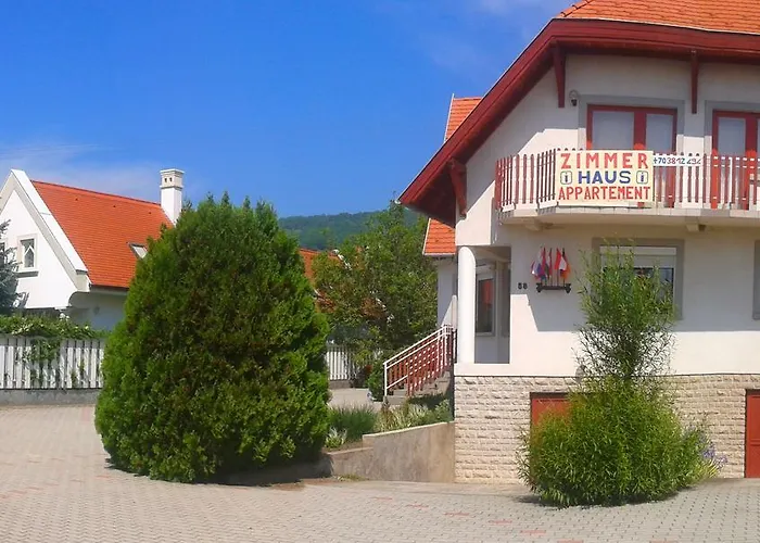 Pensiune Huszar Vendeghaz